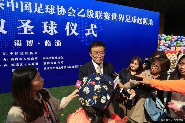 纽卡斯尔联官方宣布与后卫刘易斯-霍尔续约至2031年